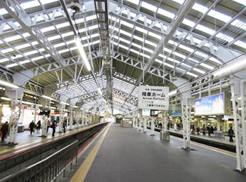 天王寺駅塗装後の写真