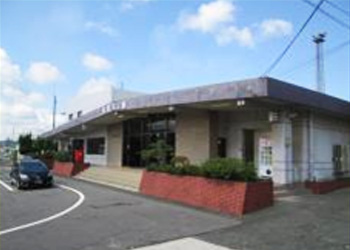 伯耆大山駅 駅舎塗装前の写真