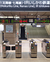 エスカレーター正面