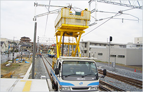 架線作業車の写真