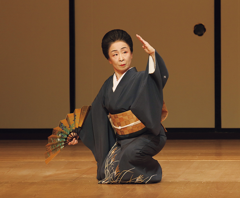 今に息づく日本文化の源流を探る 女舞の流儀と美を受け継ぐ京舞井上流