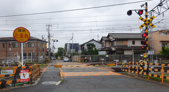 Do not enter a crossing when the bell starts ringing.