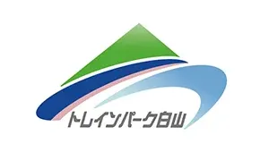 �g���C���p�[�N���R�o�i�[
