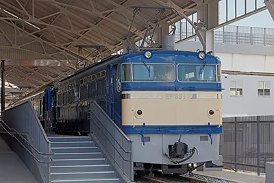 EF65�`�d�C�@�֎�1���T���l�C��